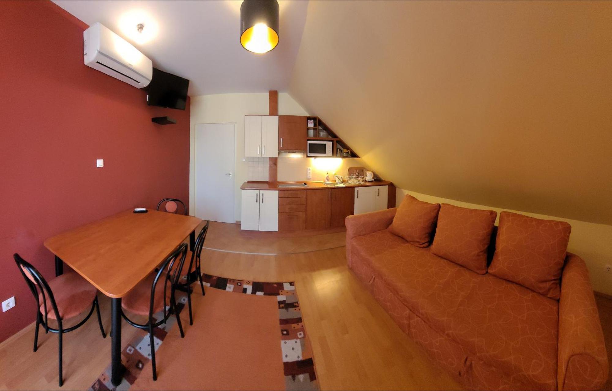 Frank Apartmanhaz Διαμέρισμα Balatonboglár Εξωτερικό φωτογραφία